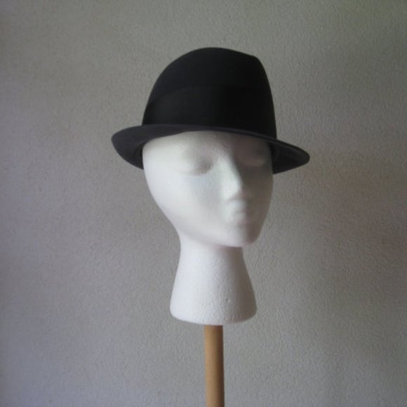 Vintage l 50s Dobbs Gray Felted Wool Red Feather Classic Tailored Mod Fedora Hat